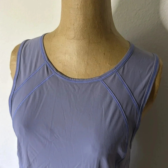 Lululemon Sculpt tank top size 4 Light blue color great pre owned condition. - Picture 6 of 8